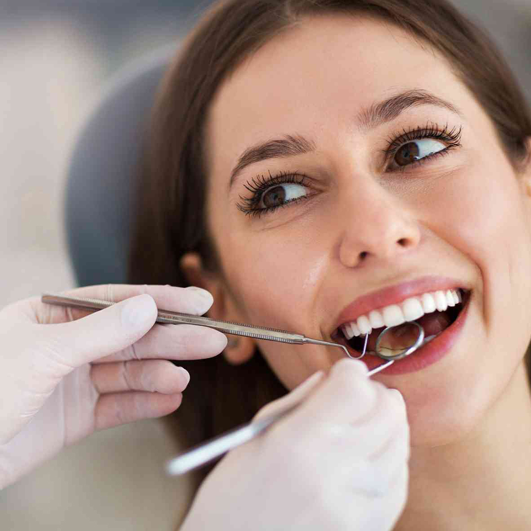 stomatolog-dentysta-ortodonyta-medycyna-estetyczna-gora-kalwaria
